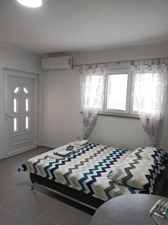 Apartament Studio Apartman Maria Kaštela Zewnętrze zdjęcie
